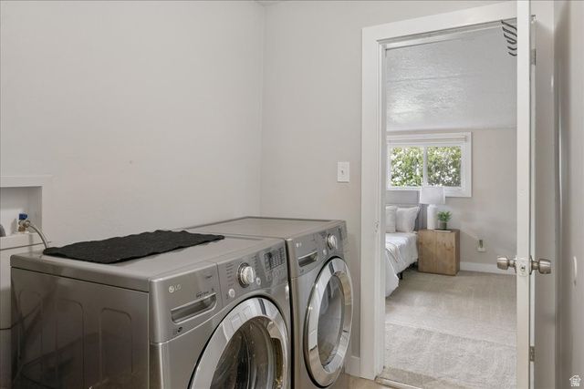 962 N LA VERDE, Layton, UT 84041
