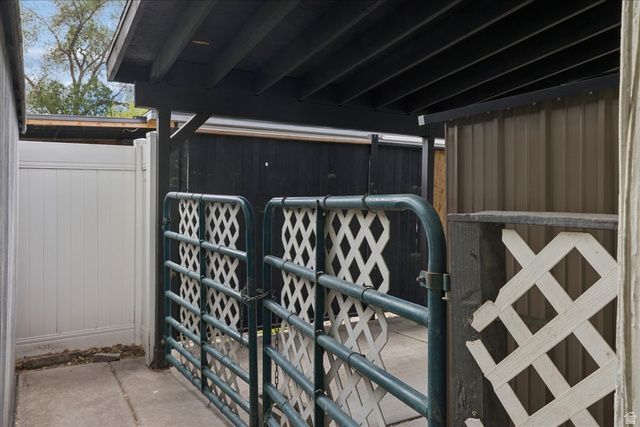 962 N LA VERDE, Layton, UT 84041