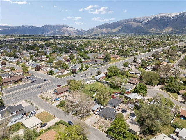 962 N LA VERDE, Layton, UT 84041