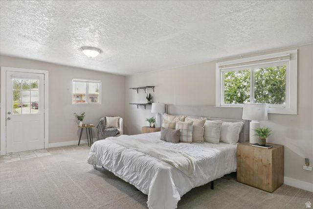 962 N LA VERDE, Layton, UT 84041