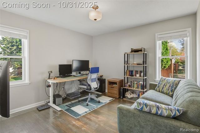 1560 Columbia Road, Berkley, MI 48072