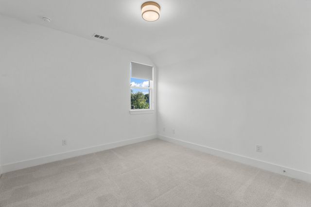 7129 Feather Crest Lane, North Richland Hills, TX 76182