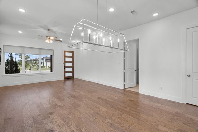 7129 Feather Crest Lane, North Richland Hills, TX 76182