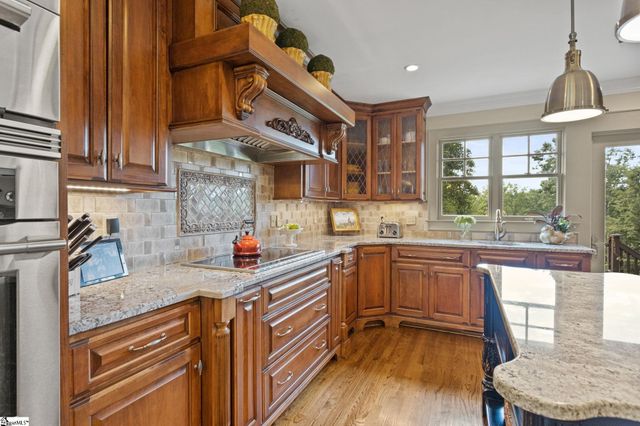 98 Woodvale Avenue, Greenville, SC 29605