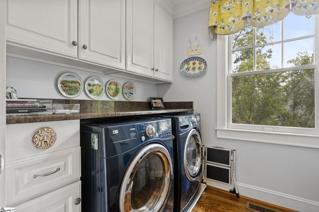98 Woodvale Avenue, Greenville, SC 29605