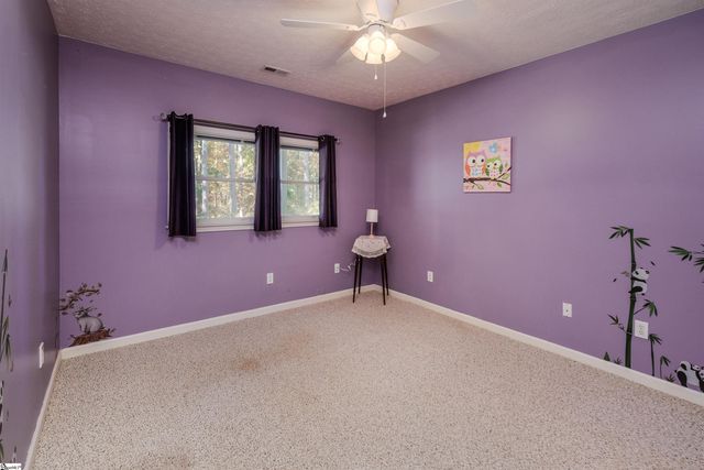 113 Cane Creek Harbor Road, Seneca, SC 29671