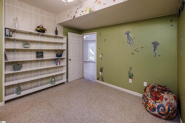 113 Cane Creek Harbor Road, Seneca, SC 29671