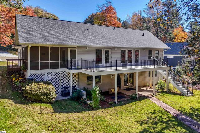 113 Cane Creek Harbor Road, Seneca, SC 29671