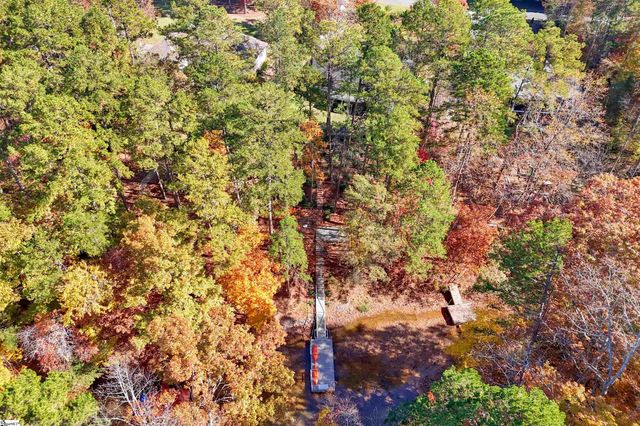 113 Cane Creek Harbor Road, Seneca, SC 29671