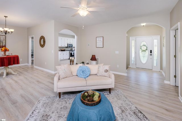 113 Cane Creek Harbor Road, Seneca, SC 29671