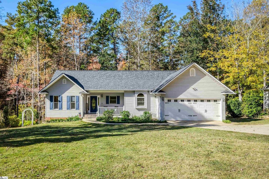 113 Cane Creek Harbor Road, Seneca, SC 29671