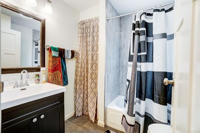 2424 Westwood Northern Boulevard, Cincinnati, OH 45211