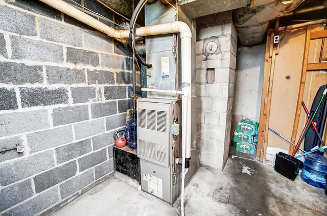 2424 Westwood Northern Boulevard, Cincinnati, OH 45211