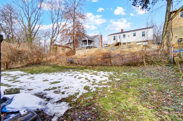 2424 Westwood Northern Boulevard, Cincinnati, OH 45211