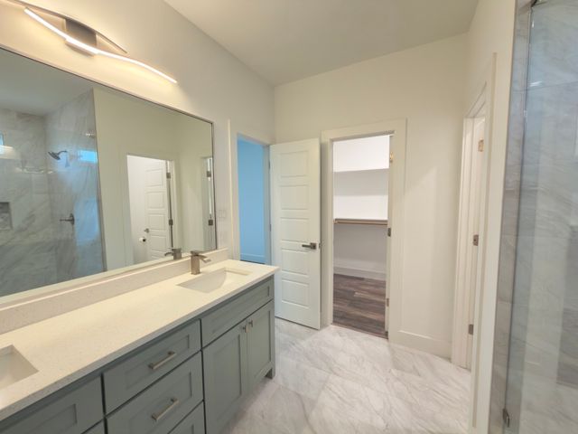 502 Palmetto Court, Runaway Bay, TX 76426