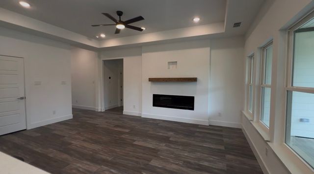 502 Palmetto Court, Runaway Bay, TX 76426