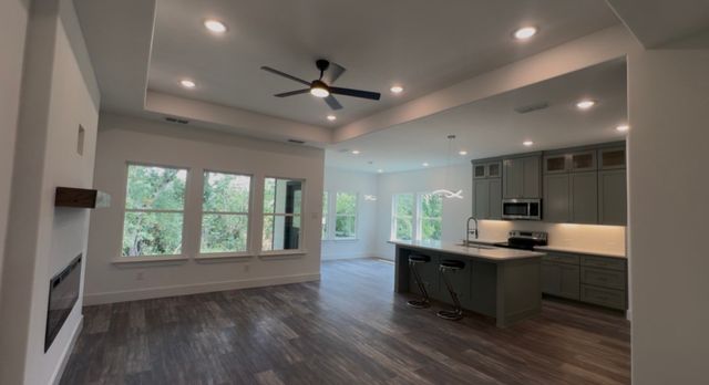 502 Palmetto Court, Runaway Bay, TX 76426