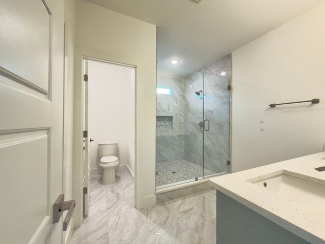 502 Palmetto Court, Runaway Bay, TX 76426