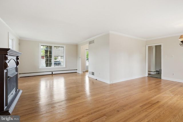 212 WASHINGTON AVE, Wilmington, DE 19804