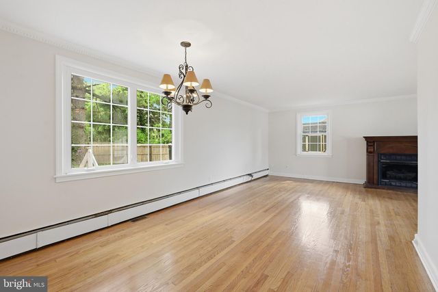 212 WASHINGTON AVE, Wilmington, DE 19804