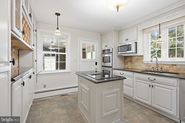 212 WASHINGTON AVE, Wilmington, DE 19804
