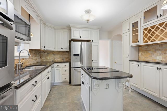 212 WASHINGTON AVE, Wilmington, DE 19804
