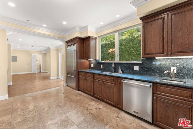 1630 Bridgeport Drive, Los Angeles, CA 90065