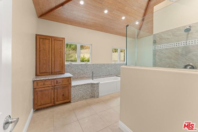 1630 Bridgeport Drive, Los Angeles, CA 90065