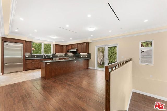 1630 Bridgeport Drive, Los Angeles, CA 90065