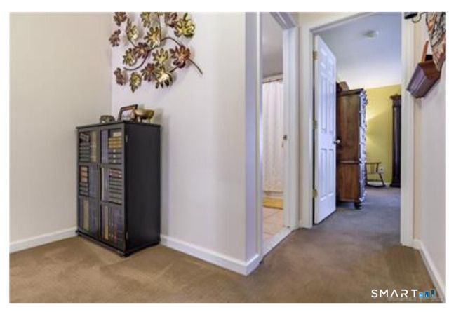 11 Mannions Lane 10, Danbury, CT 06810