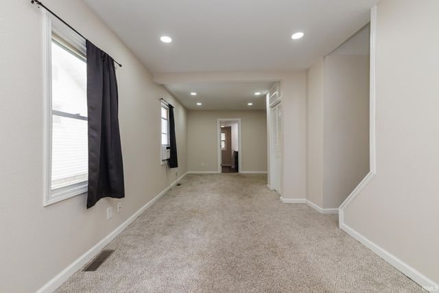 1236 Ogan Avenue, Huntington, IN 46750