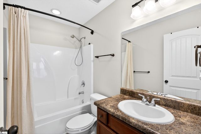 731 Bankston Drive, Boiling Springs, SC 29316