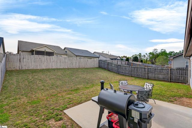 731 Bankston Drive, Boiling Springs, SC 29316