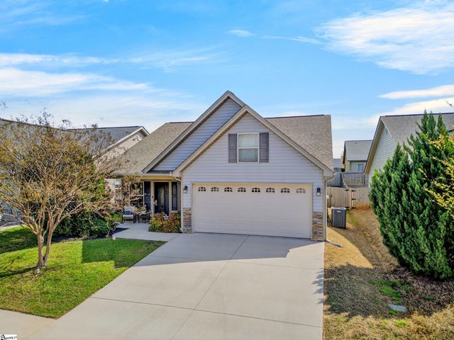 731 Bankston Drive, Boiling Springs, SC 29316