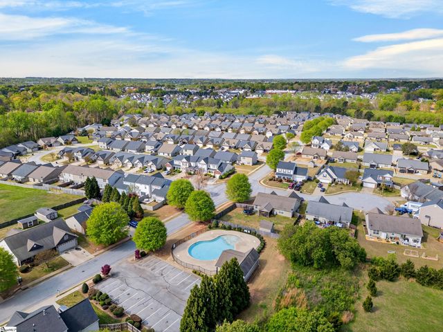 731 Bankston Drive, Boiling Springs, SC 29316