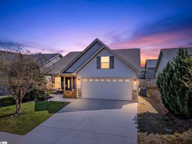 731 Bankston Drive, Boiling Springs, SC 29316