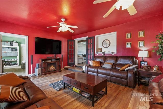3717 E Locust Ln, Nampa, ID 83686