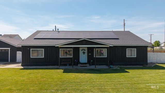 3717 E Locust Ln, Nampa, ID 83686