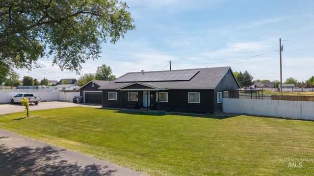 3717 E Locust Ln, Nampa, ID 83686