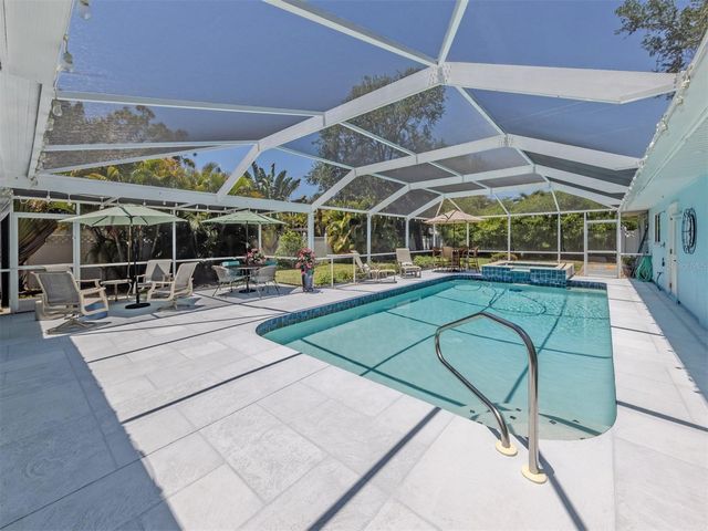 500 ALHAMBRA ROAD, Venice, FL 34285