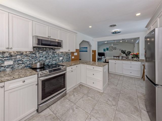 500 ALHAMBRA ROAD, Venice, FL 34285