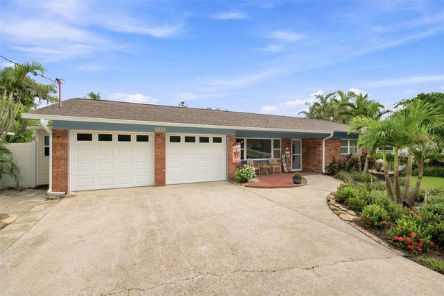 526 S LARRY CIRCLE, Brandon, FL 33511