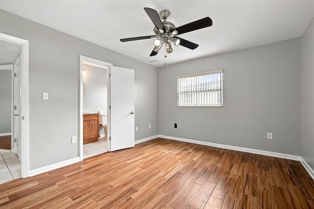 526 S LARRY CIRCLE, Brandon, FL 33511