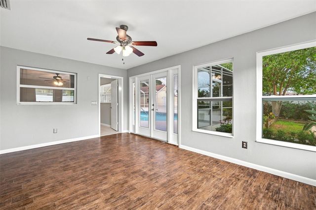 526 S LARRY CIRCLE, Brandon, FL 33511