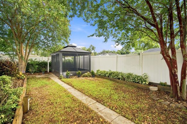 526 S LARRY CIRCLE, Brandon, FL 33511