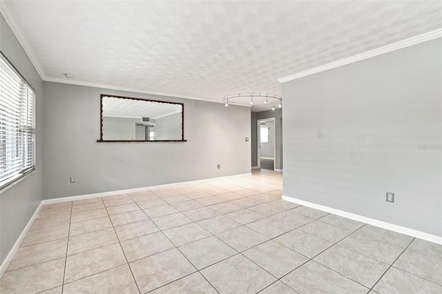 526 S LARRY CIRCLE, Brandon, FL 33511