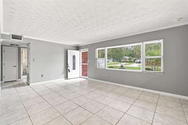 526 S LARRY CIRCLE, Brandon, FL 33511