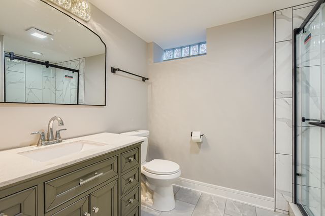 9001 S Claremont Avenue, Chicago, IL 60643