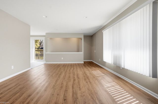 42649 Jeanette Circle, Clinton Township, MI 48038