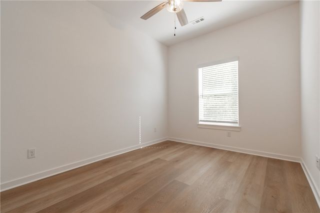 832 S Dockery Lane, Fayetteville, AR 72701